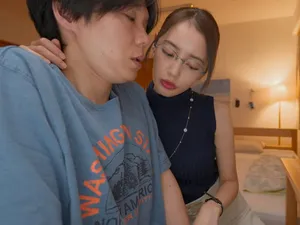 Người phụ nữ trẻ đẹp này có bộ ngực lớn, đầy đặn và thân hình cân đối. Nó khiến bạn cương cứng khi nhìn cô ấy. Tính tình dịu dàng của cô ấy cùng việc vuốt ve và hôn lên cơ thể cô ấy thật tuyệt! Lắp đạn vào và bắn bao nhiêu tùy thích...